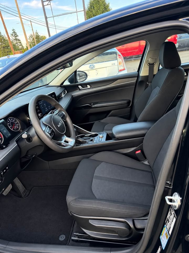 2023 Kia K5 thumbnail 7