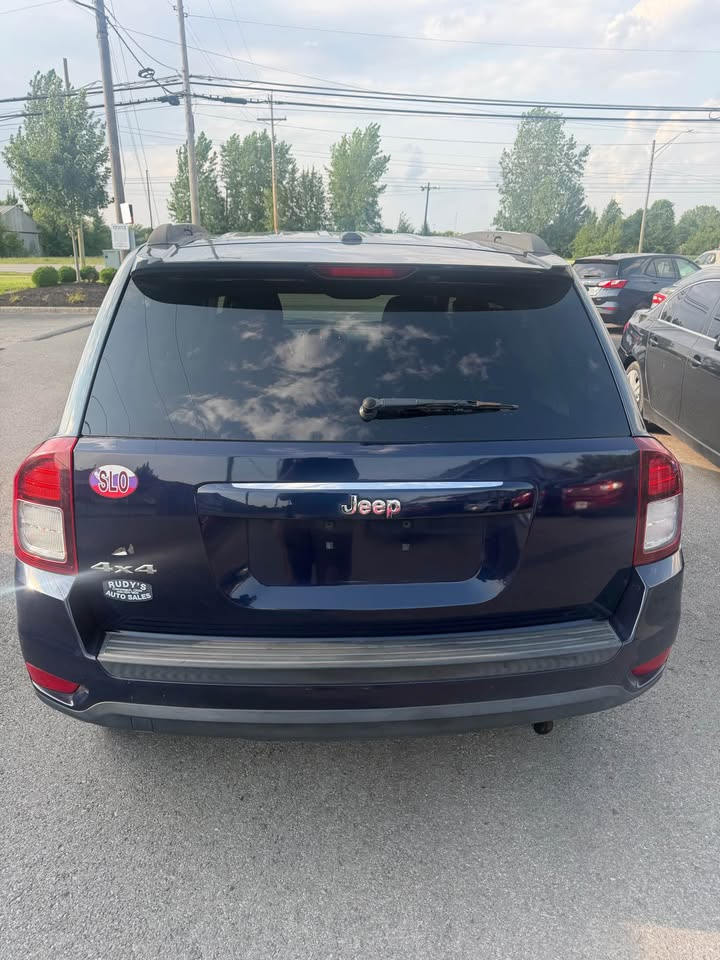 2017 Jeep Compass thumbnail 8