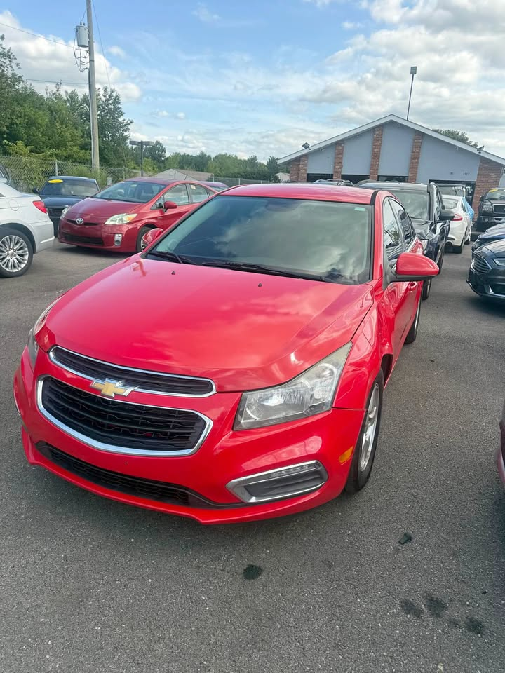 2016 Chevrolet Cruze Limited thumbnail 2