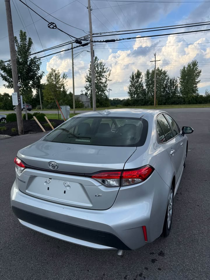 2020 Toyota Corolla thumbnail 3