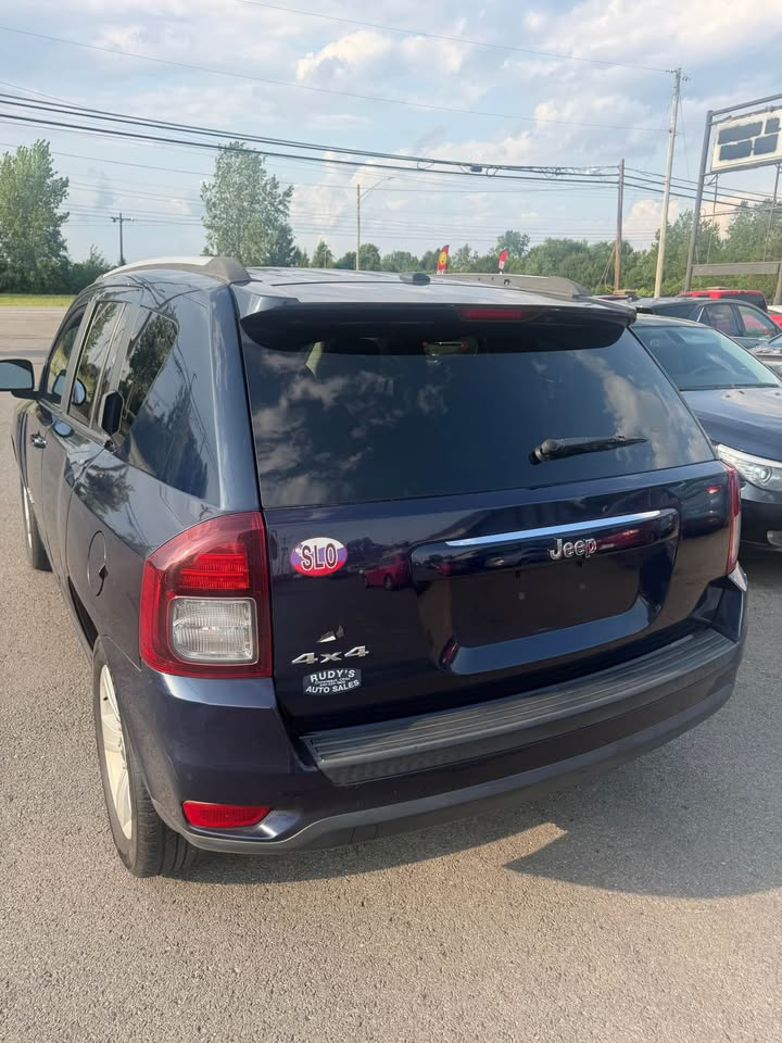 2017 Jeep Compass thumbnail 10