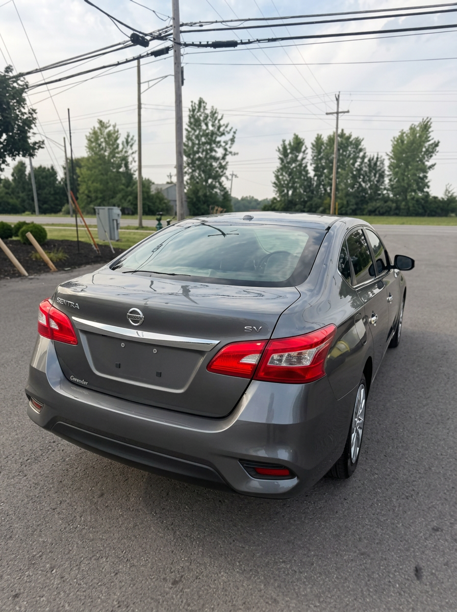 2016 Nissan Sentra thumbnail 4