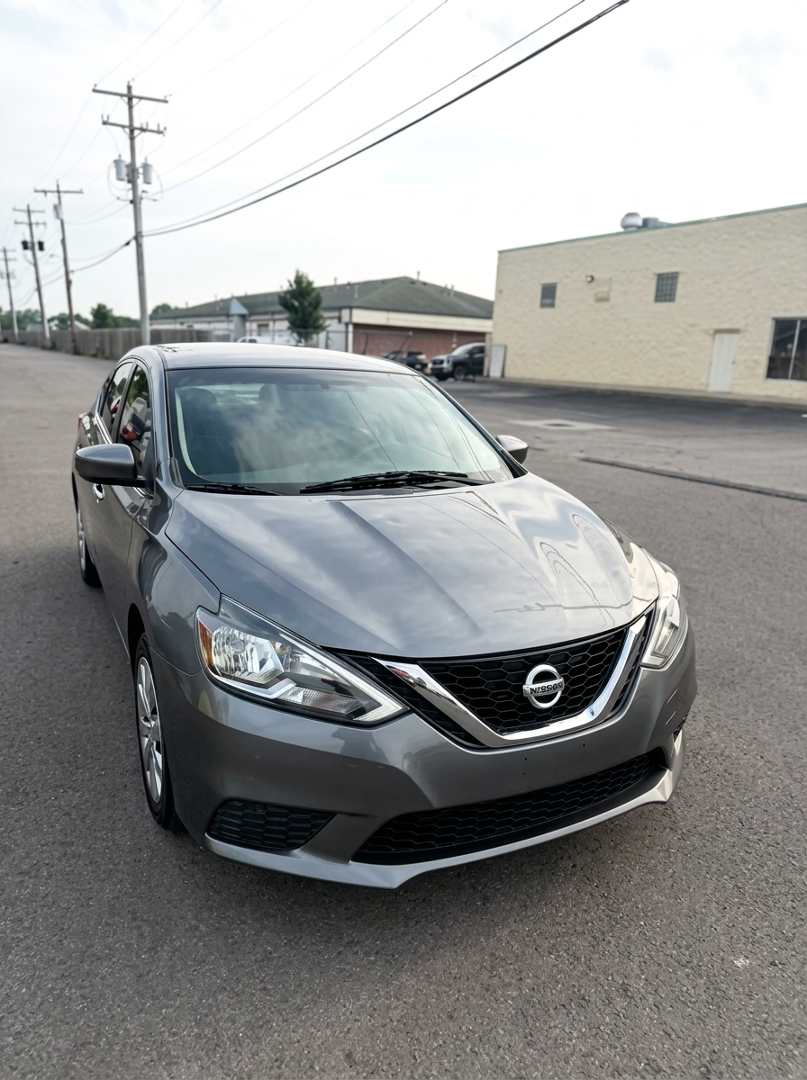 2016 Nissan Sentra thumbnail 2