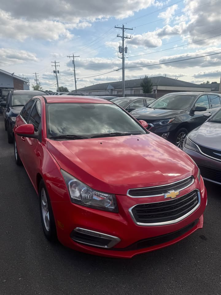 2016 Chevrolet Cruze Limited thumbnail 3