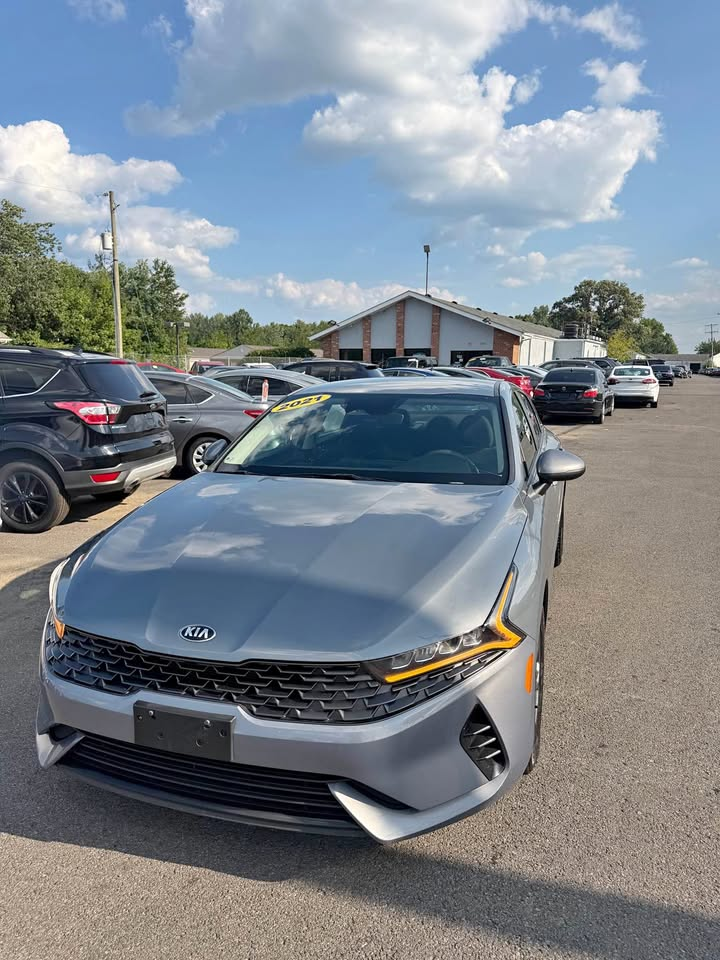 2021 Kia K5 thumbnail 3