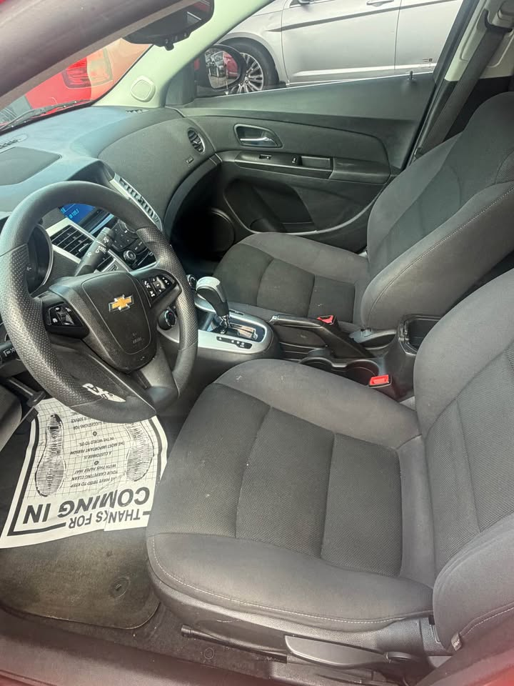 2016 Chevrolet Cruze Limited thumbnail 9