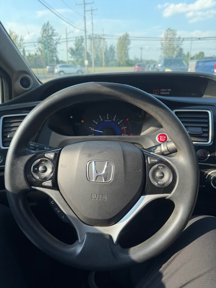 2014 Honda Civic thumbnail 4