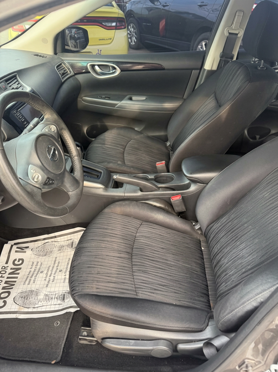 2016 Nissan Sentra thumbnail 7
