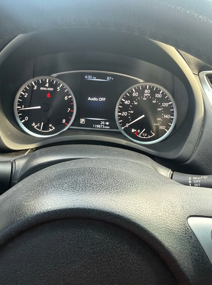 2016 Nissan Sentra thumbnail 6