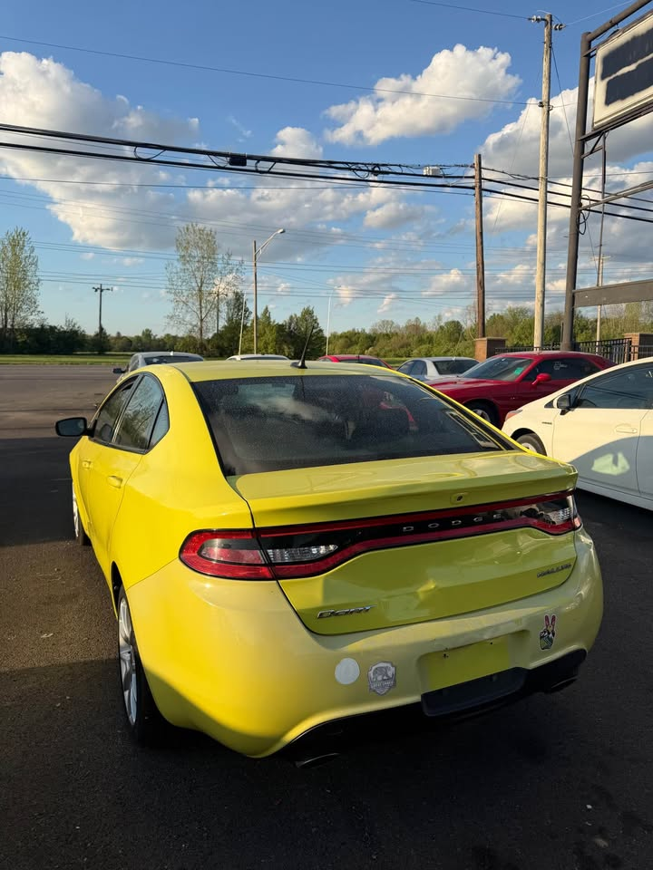 2013 Dodge Dart thumbnail 3