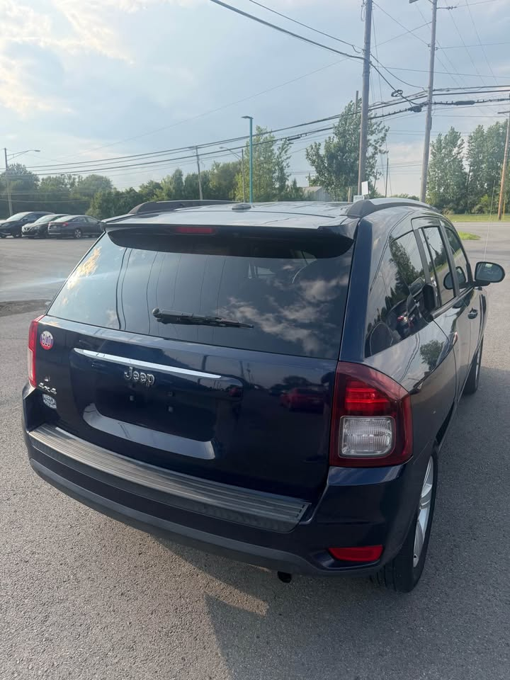 2017 Jeep Compass thumbnail 9
