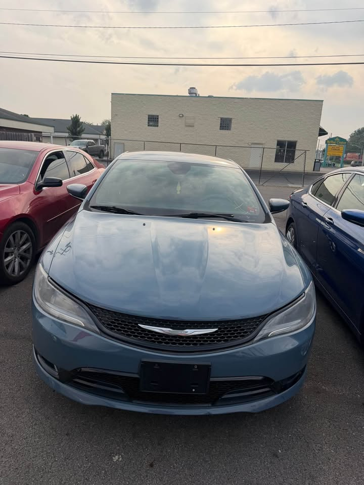 2015 Chrysler 200S