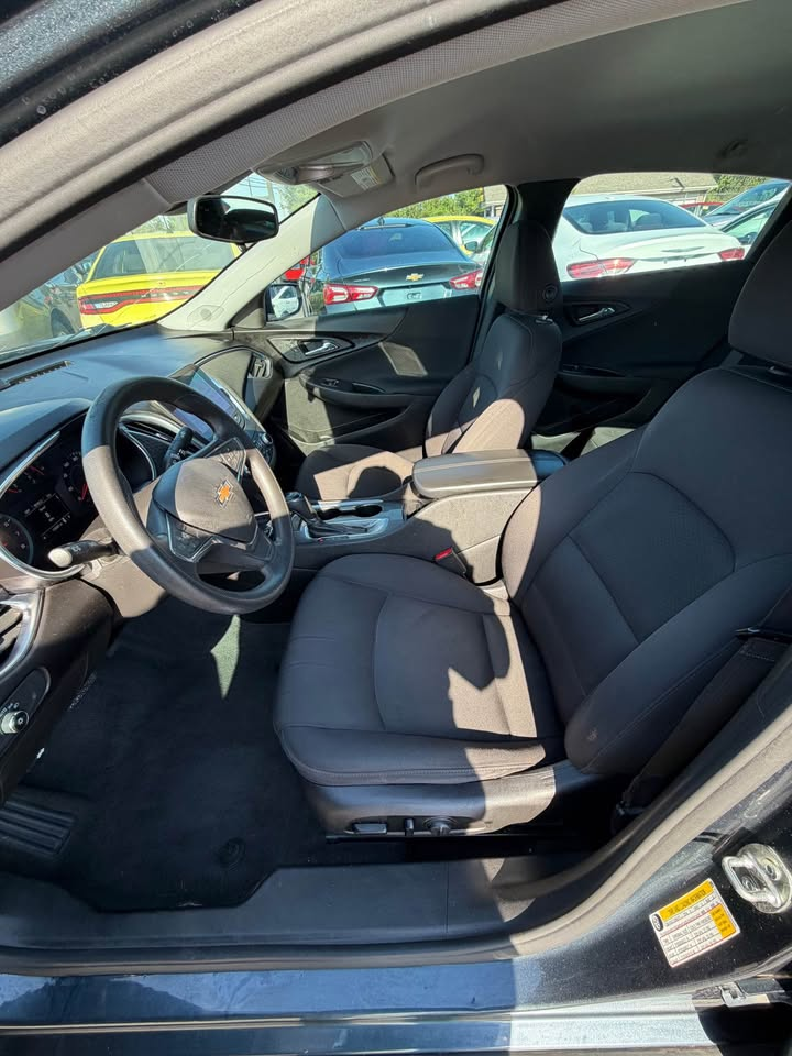2020 Chevrolet Malibu thumbnail 5